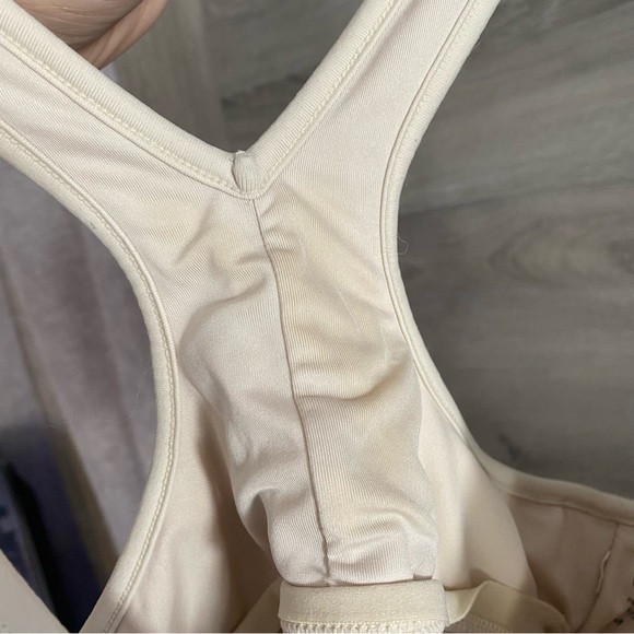 Alo Wild Thing Bra - Picture 6 of 6